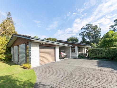 42 James Cook Street, Havelock North