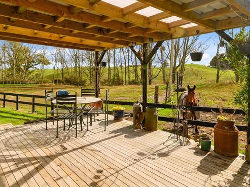 878 Corbett Road, Waikite Valley