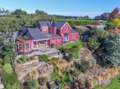 1740 Cust Road, Cust