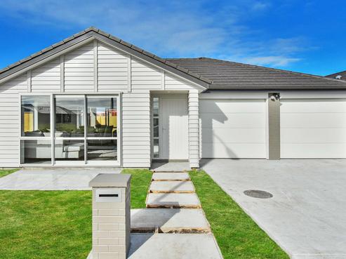 24 Kapia Drive, Takanini