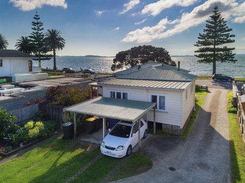 20 The Esplanade, Eastern Beach
