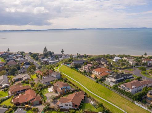 113 Oliver Road, Eastern Beach