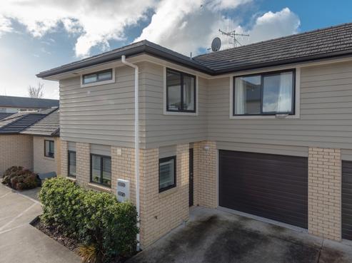 2/25 Albert Street, Hamilton East