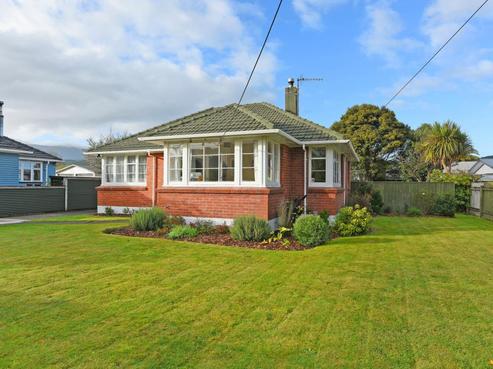 6 Hazel Street, Ebdentown