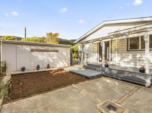 4A Korau Grove, Stokes Valley