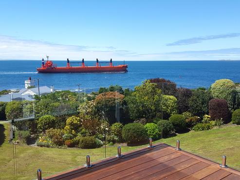 16 Ward Parade, Bluff