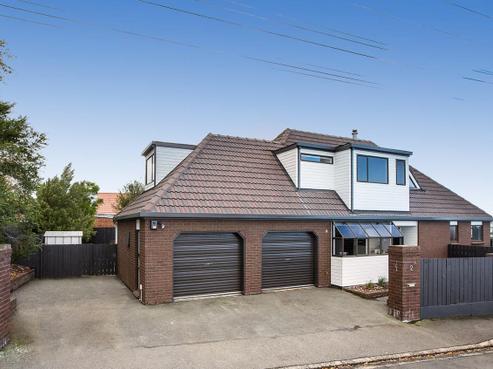 2 Mornington Road, Balaclava