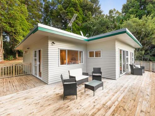 3A Sylvan Valley Avenue, Titirangi