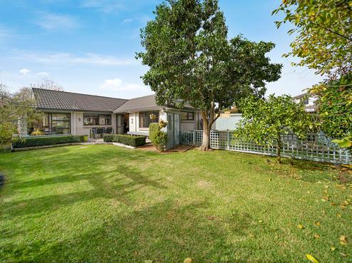 1/32 Headcorn Place, Botany Downs