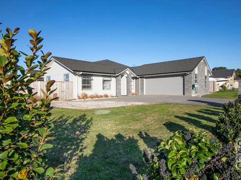 21 Turpin Road, Riverhead