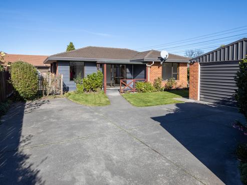 2/83 Middlepark Road, Sockburn