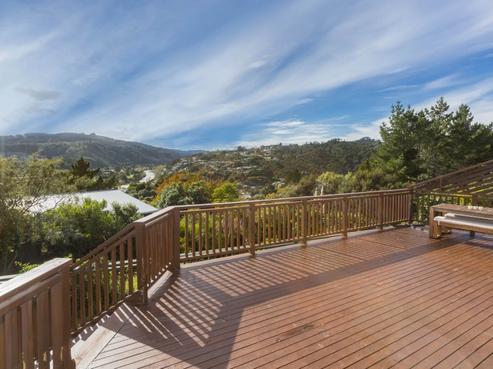 17 Greenwich Grove, Stokes Valley