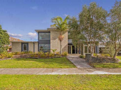 20 Pacific Place, Whitianga