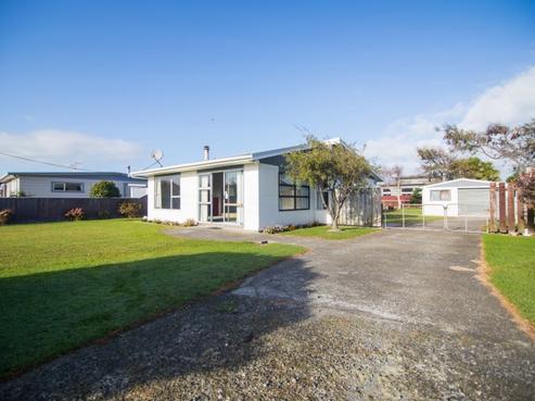 12 Edinburgh Terrace, Foxton Beach