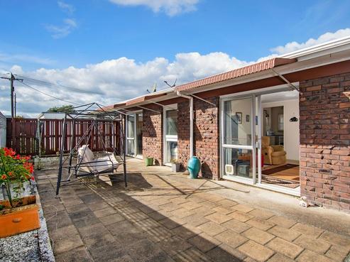 8B Armstrong Avenue, Woodhill