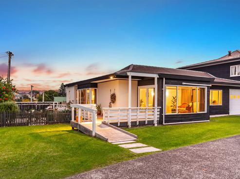 1/1 Omana Road, Milford
