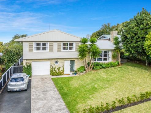 10 Clarkson Crescent, Maunu
