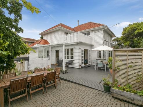 803 High Street, Boulcott