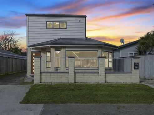 12 Owen Street, Belmont