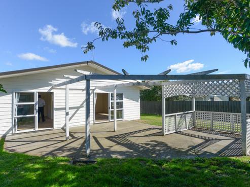 13 Legorne Lane, Havelock North