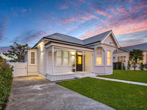 176 Hinemoa Street, Birkenhead