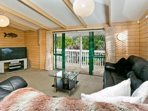 9 Oldham Place, Browns Bay