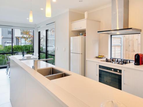 10 Costa Viva Crescent, Karaka