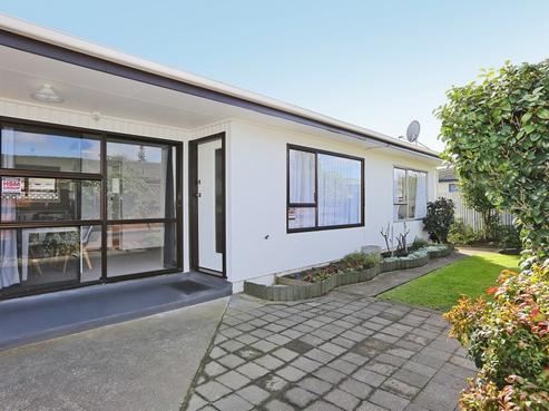 4/608 Grays Road, Mahora