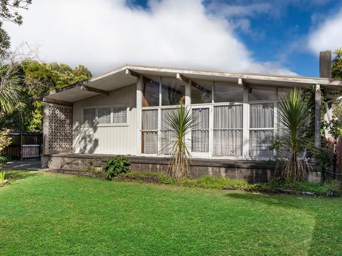22 Brennan Avenue, Te Atatu Peninsula