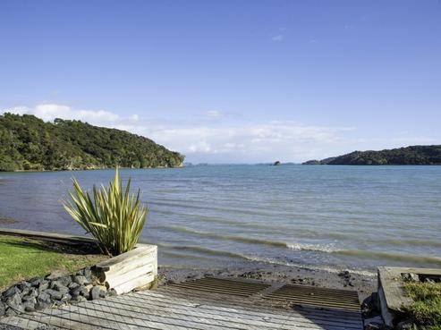 75B Manawaora Road, Russell