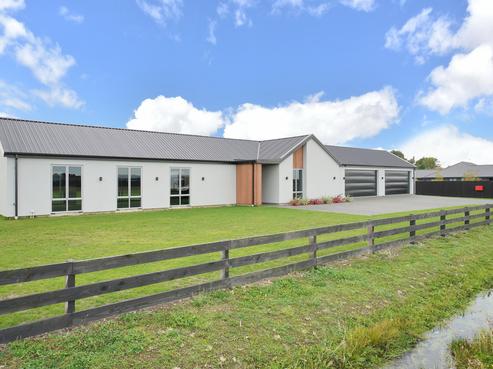 33 Braeburn Crescent, Swannanoa