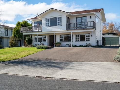 14 Gibbs Place, Kinloch