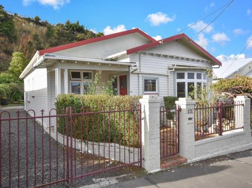 131 Glen Road, The Glen