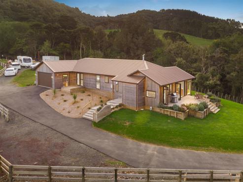 104 North Road, Clevedon
