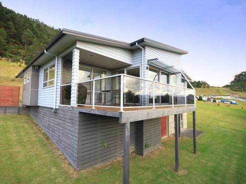 11 Panorama Parade, Pauanui