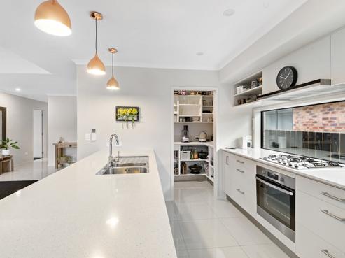 10 The Anchorage East, Haruru