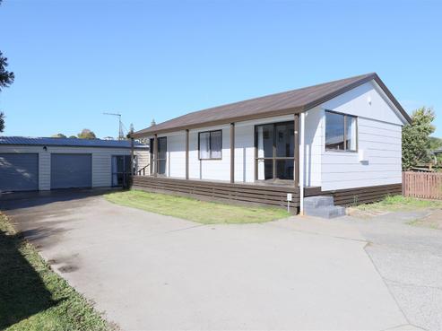 67 Kahikatea Drive, Melville
