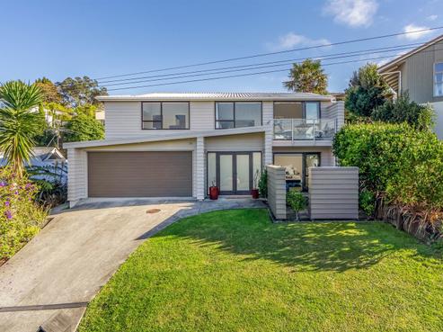 9 Korotaha Terrace, Rothesay Bay
