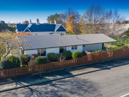 76 Middle Road, Allenton
