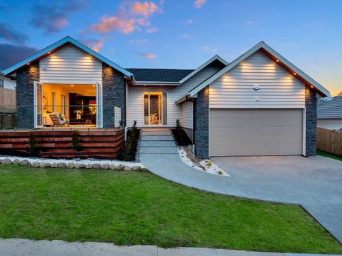 36 Celestial Crescent, Orewa