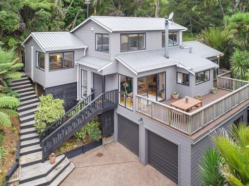 31 Scenic Drive, Titirangi