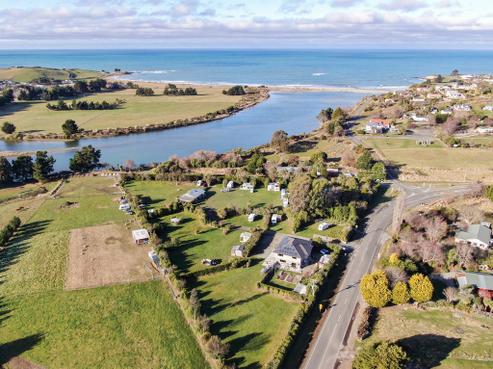 1366 Waianakarua Road, Kakanui