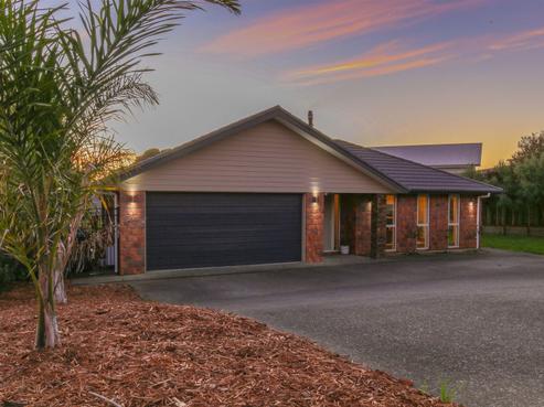 11 Lithgow Drive, Otamatea