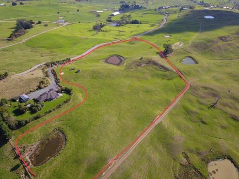 135 Jobe Road, Maungakaramea