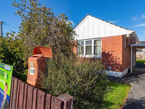 2/598 Fergusson Drive, Trentham