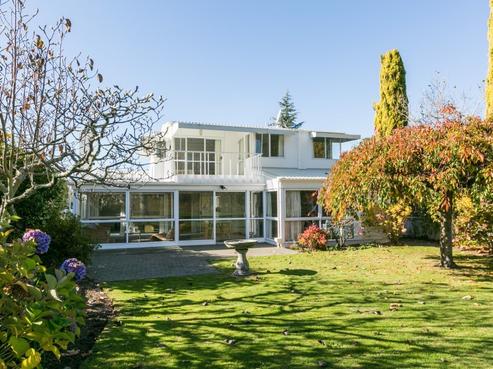 508 Hart Drive, Frimley
