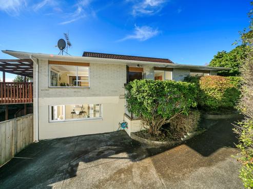 12 Oaktree Avenue, Browns Bay