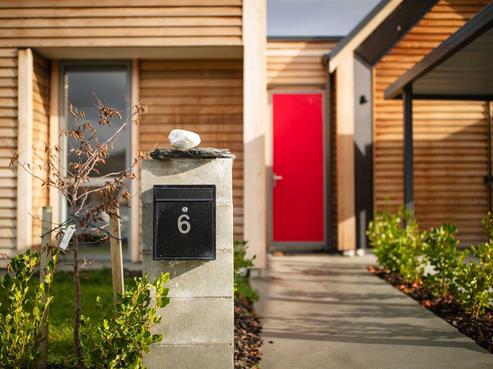 6 Huxley Place, Lake Hayes Estate
