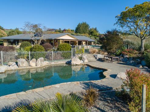 323 Redwood Valley Road, Redwood Valley