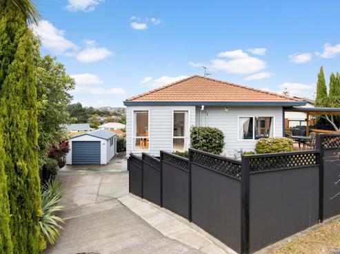 6 Stockton Place, Glendene